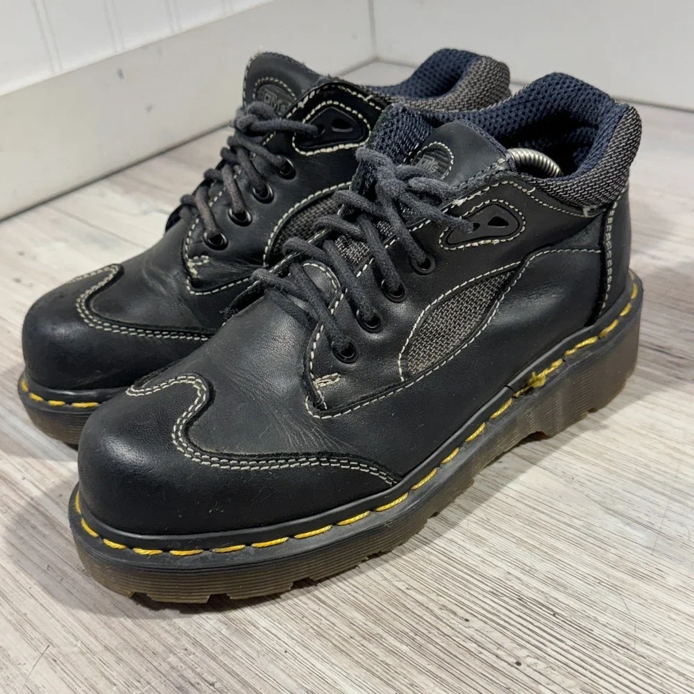 DR. MARTENS Docs DM's Chunky Leather Lace Up Boot‎ Shoes Kids Size UK 4 ENGLAND